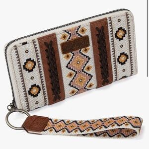 Wrangler Wristlet Western Wallet Boho Aztec Credit Card Holder for Women